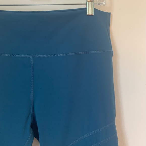 Zyia Active Brilliant Mesh High Rise Crop Leggings - Picture 3 of 8